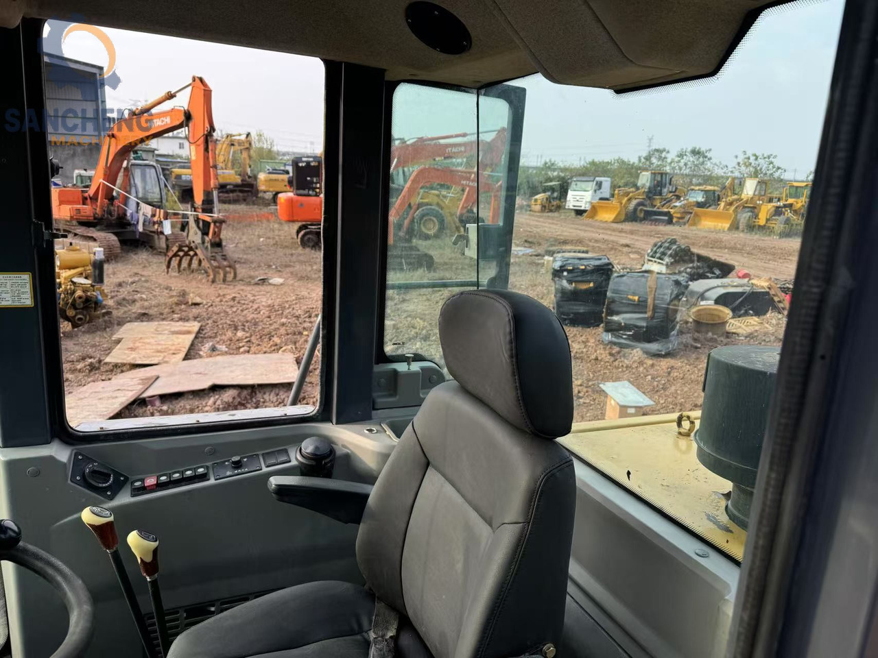 Колёсный погрузчик XCMG LW500F: фото 7