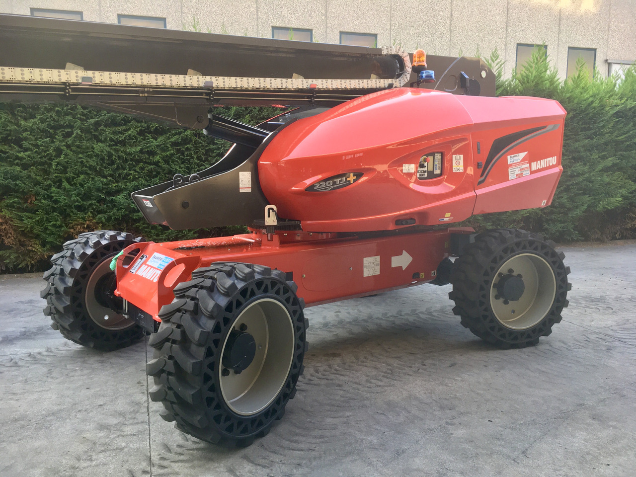 MANITOU 220 TJ+ / 260 TJ / 280 TJ - 2019 - Телескопический подъемник: фото 5 MANITOU 220 TJ+ / 260 TJ / 280 TJ - 2019 - Телескопический подъемник: фото 5