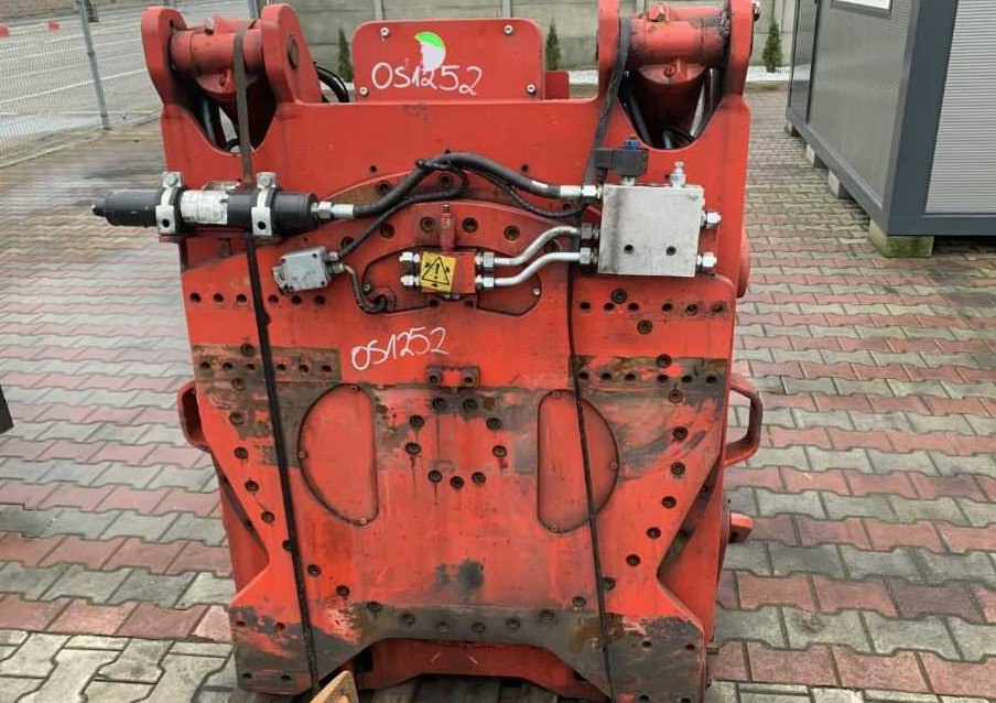 Auramo CTXAR-60RH0-13 - Захват для Вилочных погрузчиков: фото 3 Auramo CTXAR-60RH0-13 - Захват для Вилочных погрузчиков: фото 3