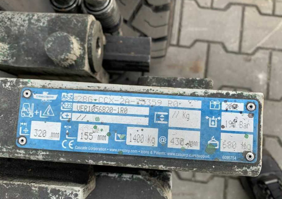 Cascade 28G-CCX-2A-75359R0, Kartonklammer - Захват для Погрузочно-разгрузочной техники: фото 3 Cascade 28G-CCX-2A-75359R0, Kartonklammer - Захват для Погрузочно-разгрузочной техники: фото 3