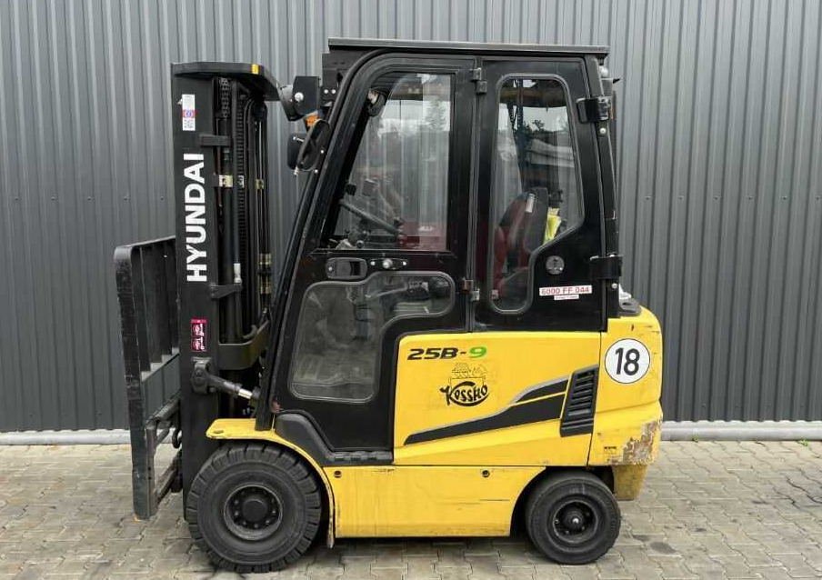 Hyundai 25B-9 - Электропогрузчик: фото 2 Hyundai 25B-9 - Электропогрузчик: фото 2