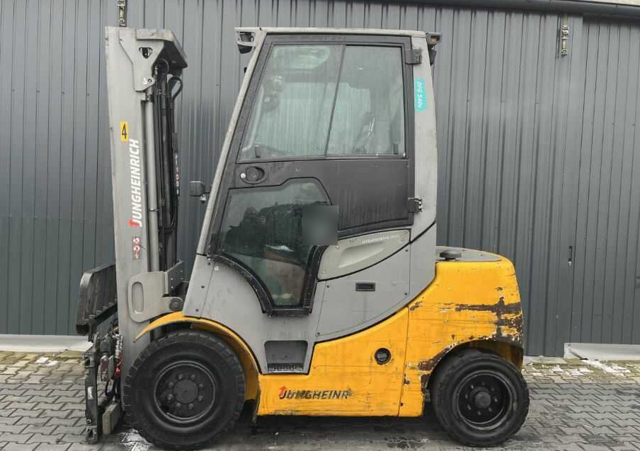 Jungheinrich DFG540s - Дизельный погрузчик: фото 2 Jungheinrich DFG540s - Дизельный погрузчик: фото 2