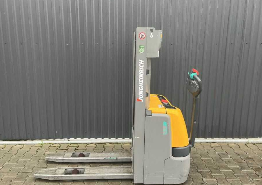 Jungheinrich EJC112 - Штабелер: фото 2 Jungheinrich EJC112 - Штабелер: фото 2