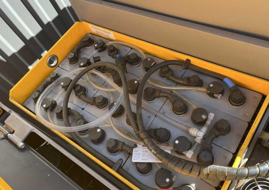 Jungheinrich EKS110 - Сборщик заказов: фото 5 Jungheinrich EKS110 - Сборщик заказов: фото 5