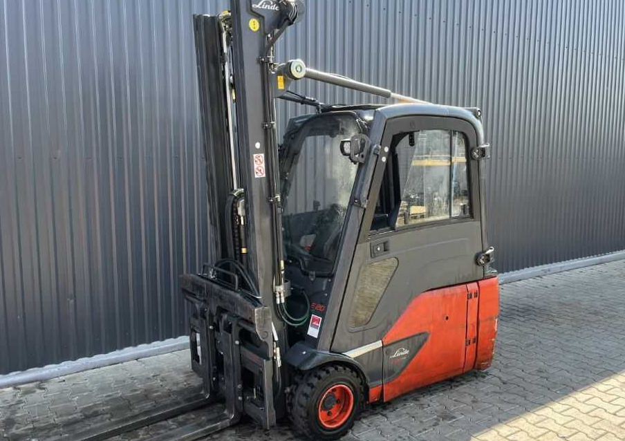 Linde E20L-02 - Электропогрузчик: фото 1 Linde E20L-02 - Электропогрузчик: фото 1