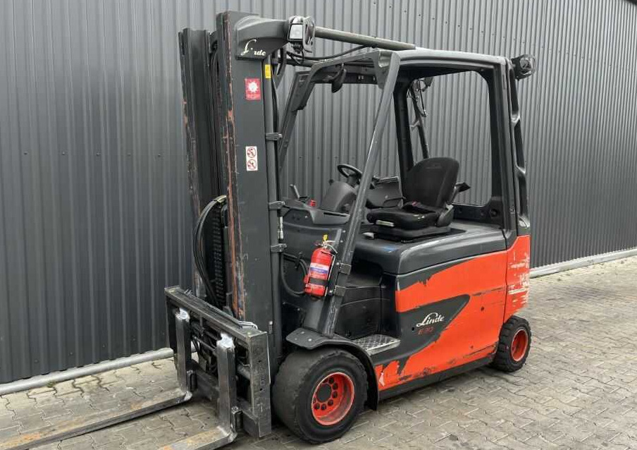Linde E30H-01/600 - Электропогрузчик: фото 1 Linde E30H-01/600 - Электропогрузчик: фото 1