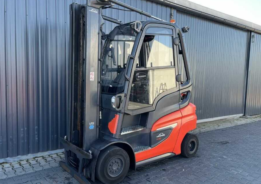 Linde H30T - Газовый погрузчик: фото 1 Linde H30T - Газовый погрузчик: фото 1