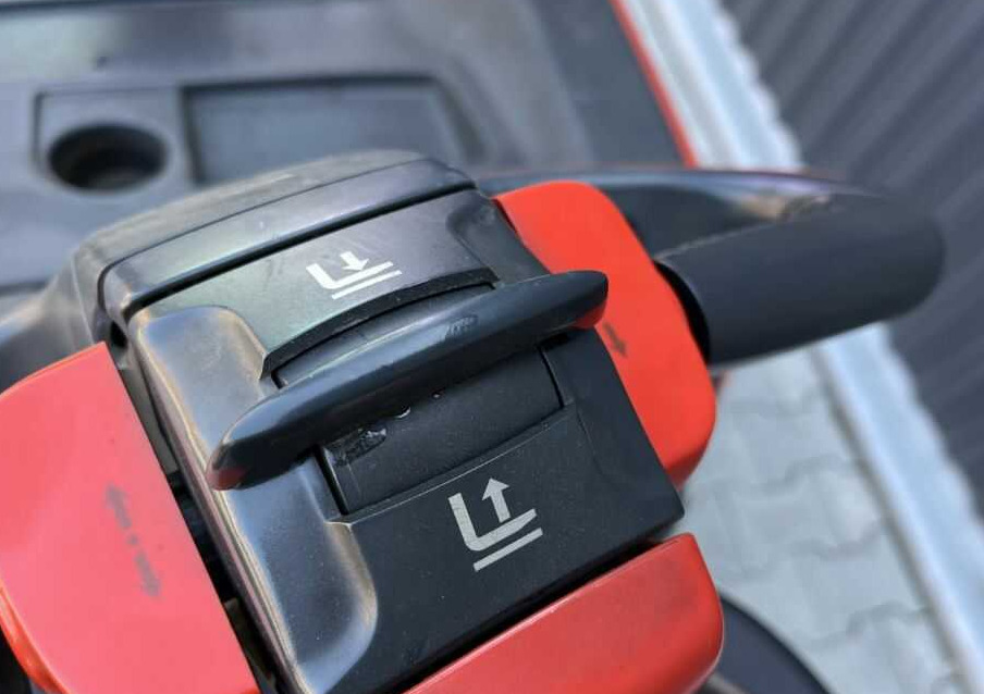 Linde L14AP - Штабелер: фото 3 Linde L14AP - Штабелер: фото 3