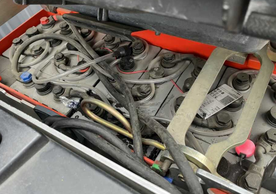 Linde V08-02 - Сборщик заказов: фото 4 Linde V08-02 - Сборщик заказов: фото 4