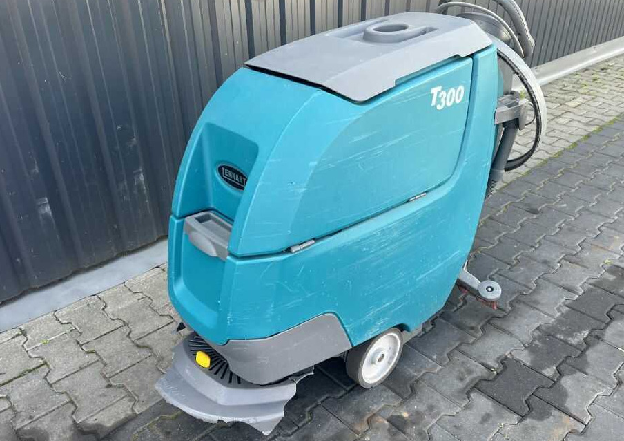 Tennant T300 - Поломоечная машина: фото 1 Tennant T300 - Поломоечная машина: фото 1