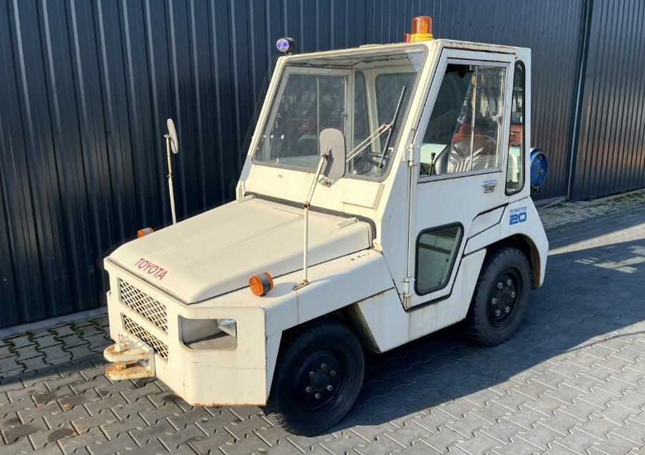 Toyota 2TG20 - Складской тягач: фото 5 Toyota 2TG20 - Складской тягач: фото 5