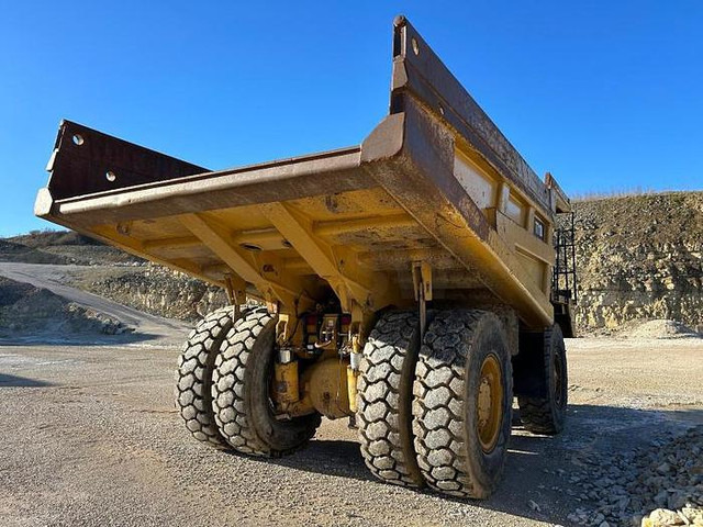 Внедорожный самосвал Caterpillar 771D: фото 7 Внедорожный самосвал Caterpillar 771D: фото 7