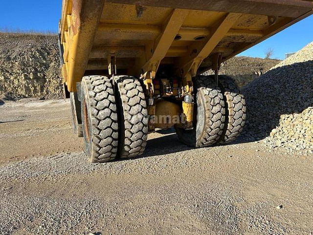 Внедорожный самосвал Caterpillar 771D: фото 6 Внедорожный самосвал Caterpillar 771D: фото 6