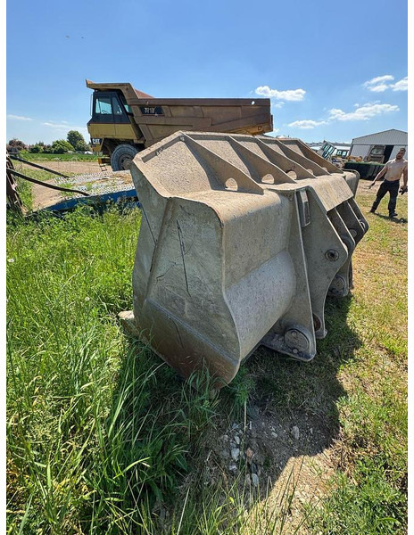 Caterpillar 973C - Ковш: фото 2 Caterpillar 973C - Ковш: фото 2