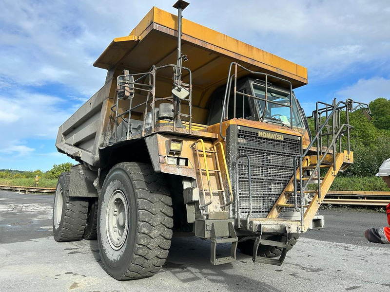 Komatsu HD605-7 - Внедорожный самосвал: фото 1 Komatsu HD605-7 - Внедорожный самосвал: фото 1