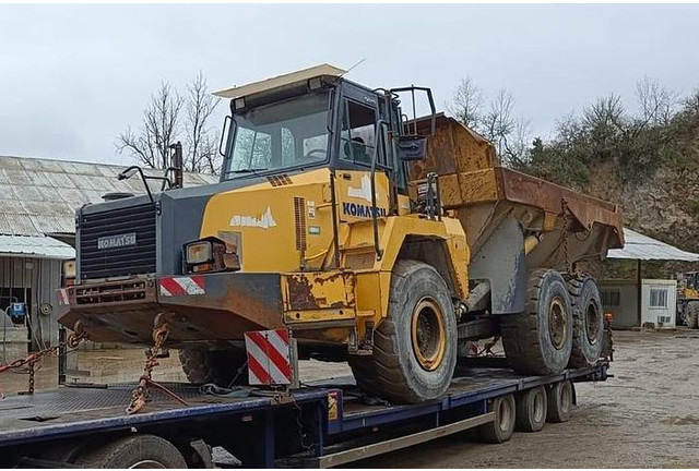 Komatsu HM300-2 - Внедорожный самосвал: фото 1 Komatsu HM300-2 - Внедорожный самосвал: фото 1