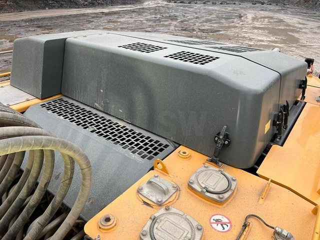 Гусеничный экскаватор Liebherr R980SME HD -: фото 20