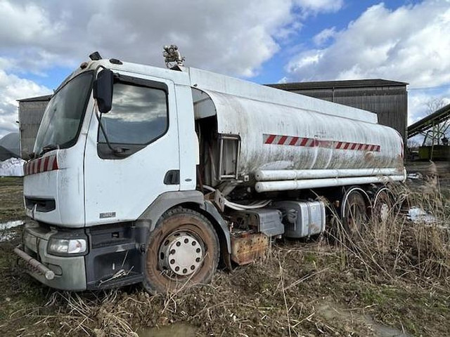 Renault 320 - - Грузовик-цистерна: фото 4 Renault 320 - - Грузовик-цистерна: фото 4