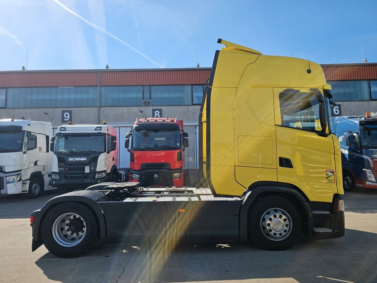 Scania S450 *RETARDER*2xTANK*ACC*TV*MIKROWELLE*2X VORHA - Тягач: фото 4 Scania S450 *RETARDER*2xTANK*ACC*TV*MIKROWELLE*2X VORHA - Тягач: фото 4