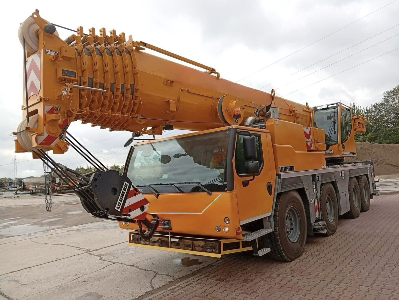 Liebherr LTM 1120-4.1 - Башенный кран: фото 2 Liebherr LTM 1120-4.1 - Башенный кран: фото 2