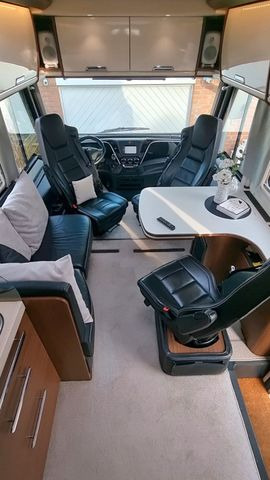 Niesmann + Bischoff Flair 880 BE - Интегрированный автодом: фото 2 Niesmann + Bischoff Flair 880 BE - Интегрированный автодом: фото 2