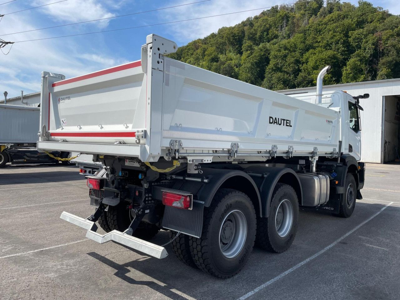 Iveco X-Way AD300X54Z HR OFF - Самосвал: фото 3 Iveco X-Way AD300X54Z HR OFF - Самосвал: фото 3