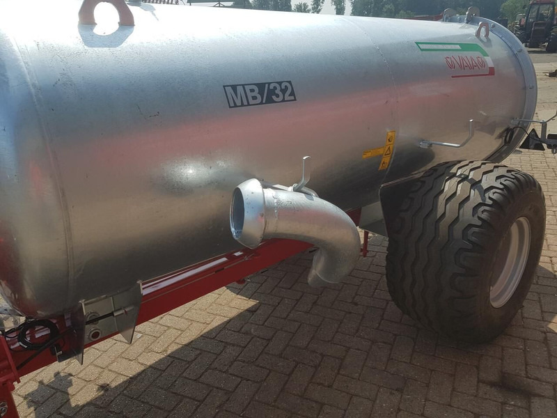 MB 32 Water tank - Прицеп-цистерна: фото 4 MB 32 Water tank - Прицеп-цистерна: фото 4