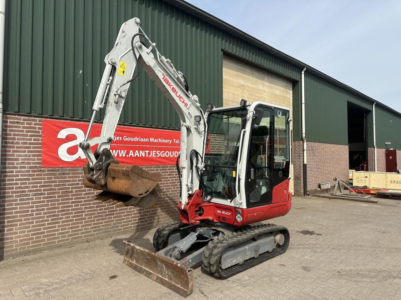 Takeuchi Kraan TB230 - Gebruikt - Мини-экскаватор: фото 3 Takeuchi Kraan TB230 - Gebruikt - Мини-экскаватор: фото 3