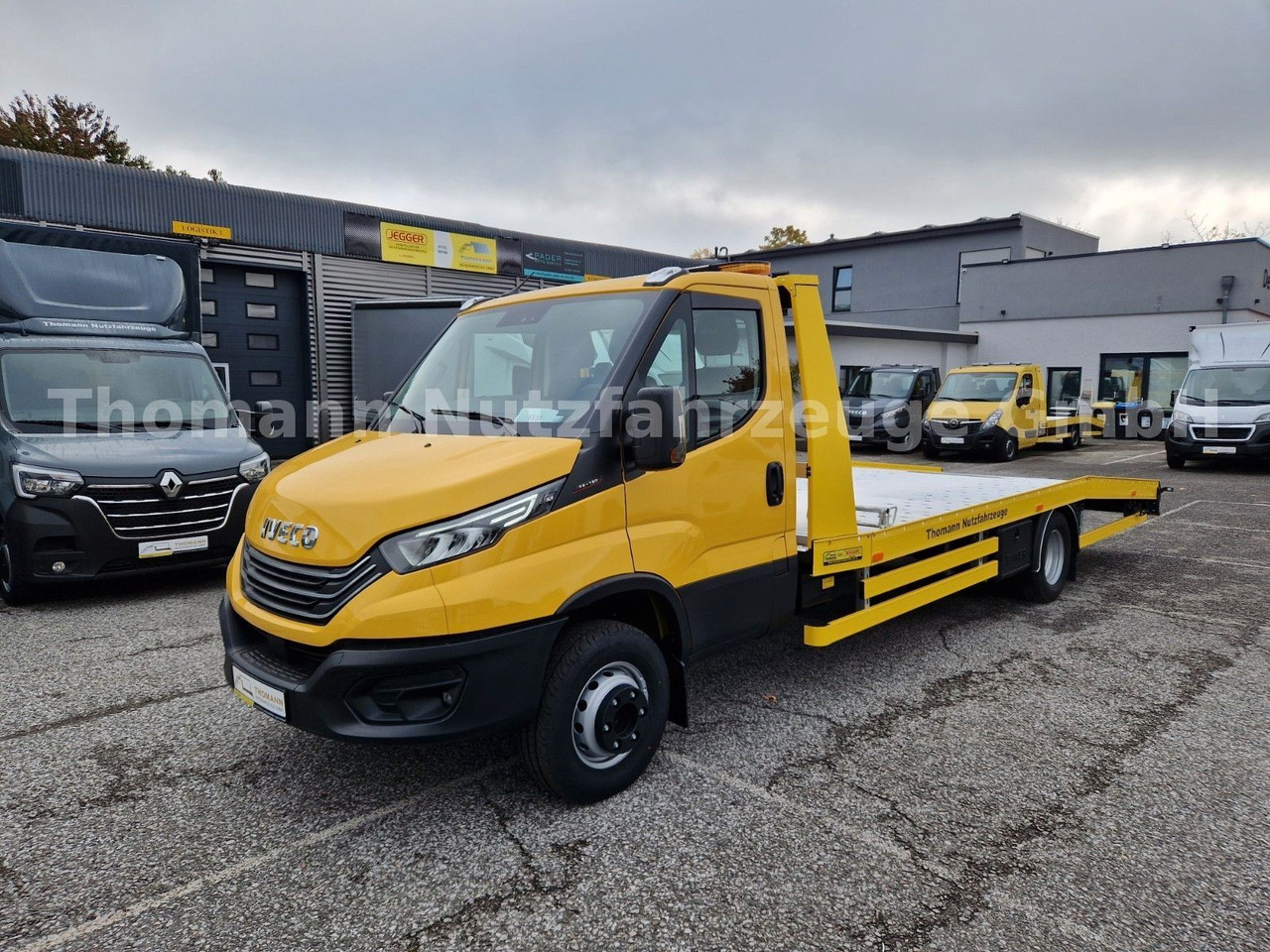 Iveco DAILY 70C18 Festplateau Alu Premium Navi ACC - Эвакуатор: фото 2 Iveco DAILY 70C18 Festplateau Alu Premium Navi ACC - Эвакуатор: фото 2