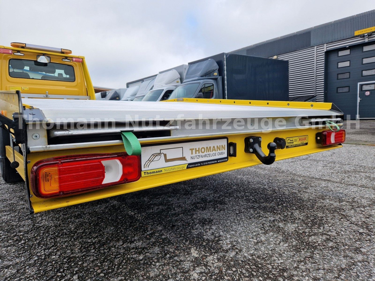 Iveco DAILY 70C18 Festplateau Alu Premium Navi ACC - Эвакуатор: фото 5 Iveco DAILY 70C18 Festplateau Alu Premium Navi ACC - Эвакуатор: фото 5