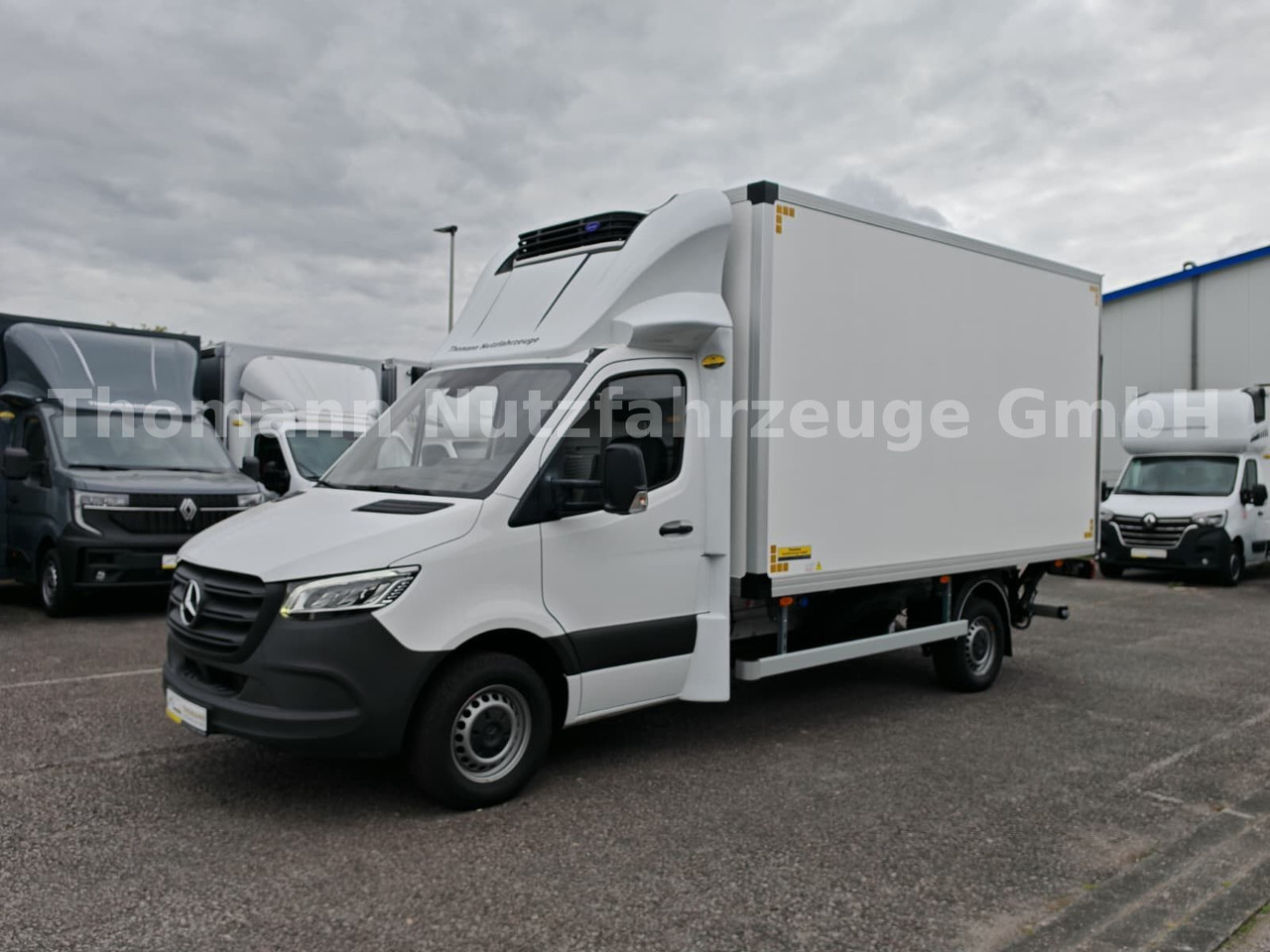 Mercedes-Benz Sprinter 319 CDI Kühlkoffer Xarios 300 LBW - Фургон-рефрижератор: фото 2 Mercedes-Benz Sprinter 319 CDI Kühlkoffer Xarios 300 LBW - Фургон-рефрижератор: фото 2