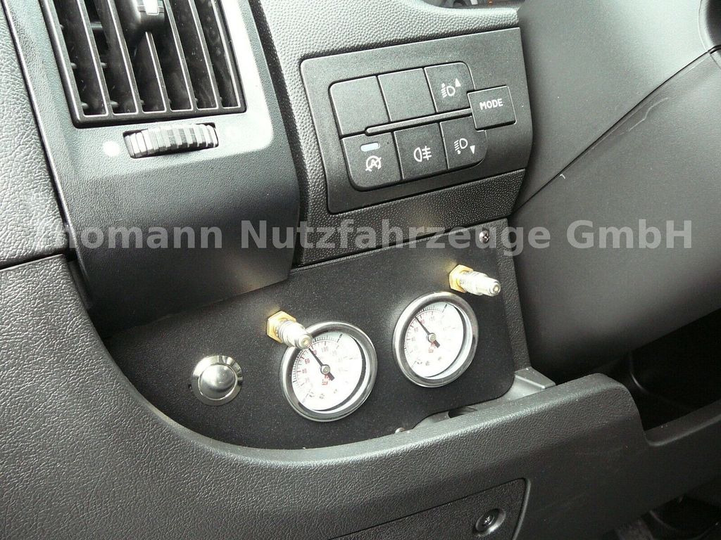 Новый Малотоннажный бортовой грузовик, Грузопассажирский фургон Peugeot Boxer Pritsche 7 Sitzer Klimaaut. Luftfederung: фото 18