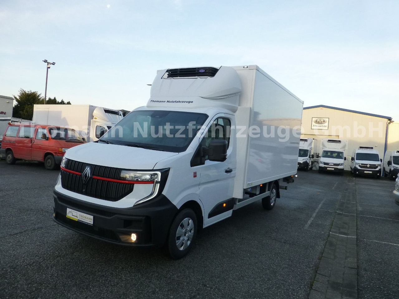 Renault NEW Master Kühlkoffer Xarios 300 BÄR LBW - Фургон-рефрижератор: фото 2 Renault NEW Master Kühlkoffer Xarios 300 BÄR LBW - Фургон-рефрижератор: фото 2