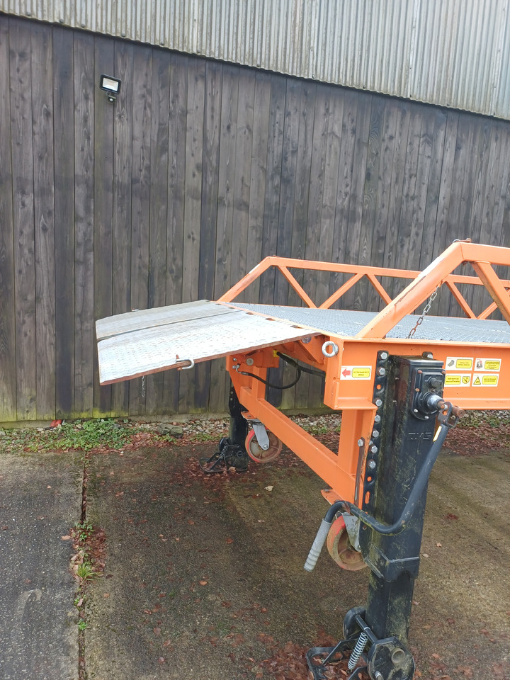 Saurus - Погрузочная рампа: фото 5 Saurus - Погрузочная рампа: фото 5