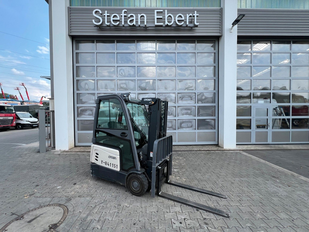 Crown SCT6020-1.3 / Triplex 4,3m / 1.227h / 2017 - Электропогрузчик: фото 1 Crown SCT6020-1.3 / Triplex 4,3m / 1.227h / 2017 - Электропогрузчик: фото 1