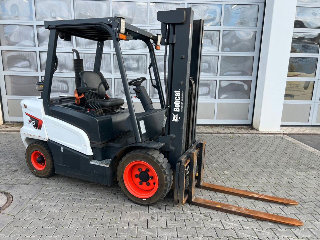 Doosan D30NXS / nur 482h! / 12.2023 / SS - Электропогрузчик: фото 2 Doosan D30NXS / nur 482h! / 12.2023 / SS - Электропогрузчик: фото 2