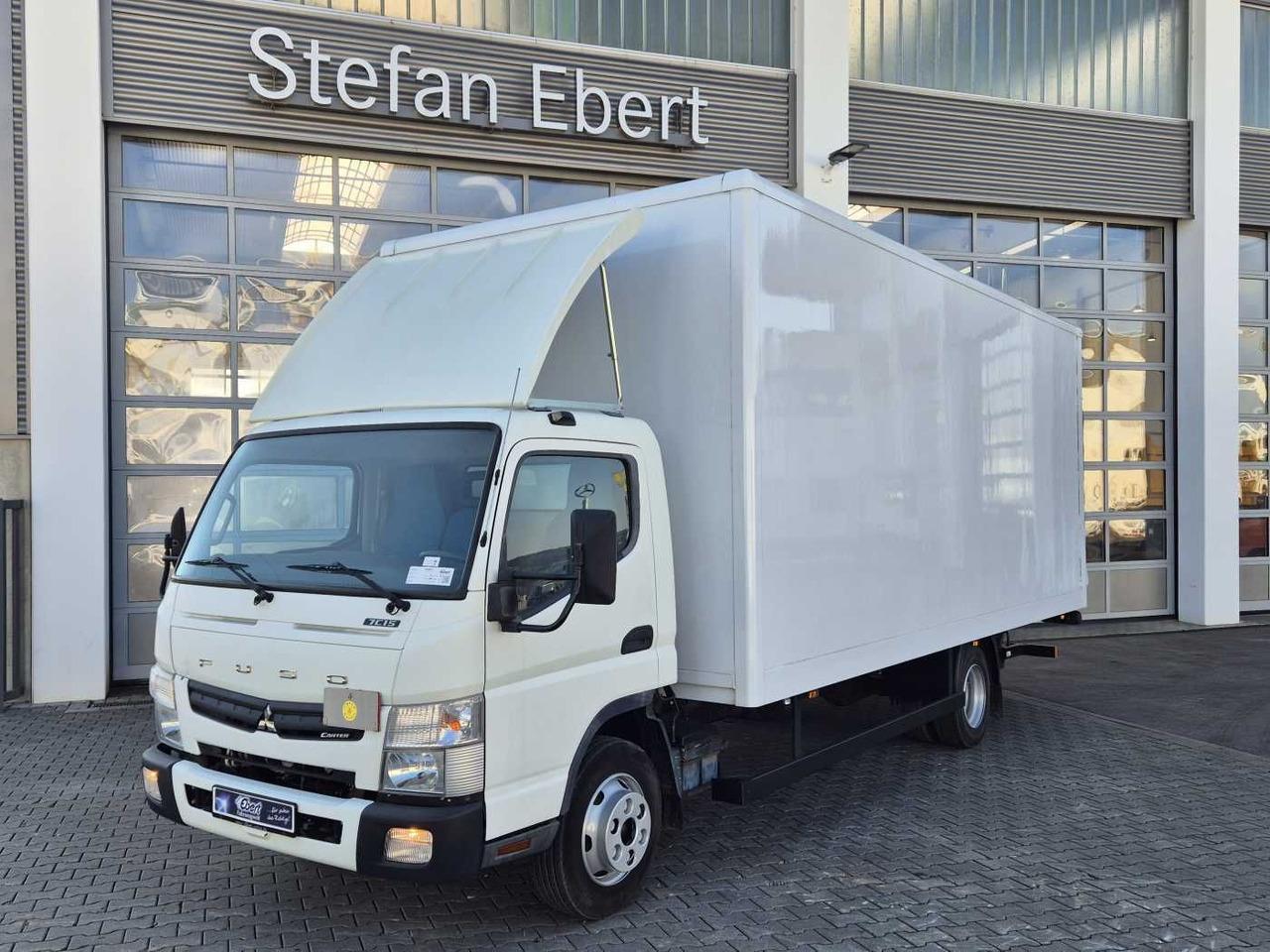 FUSO Mitsubishi Canter 7C18 Koffer LBW Spoiler Klima - Фургон с закрытым кузовом: фото 1 FUSO Mitsubishi Canter 7C18 Koffer LBW Spoiler Klima - Фургон с закрытым кузовом: фото 1