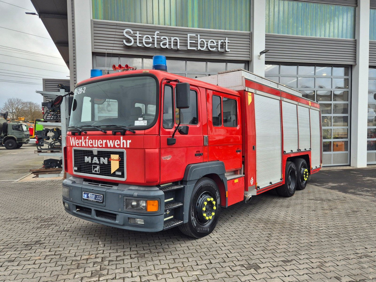 MAN FE 26.360 LF 8 Löschfahrzeug - Грузовик: фото 1 MAN FE 26.360 LF 8 Löschfahrzeug - Грузовик: фото 1