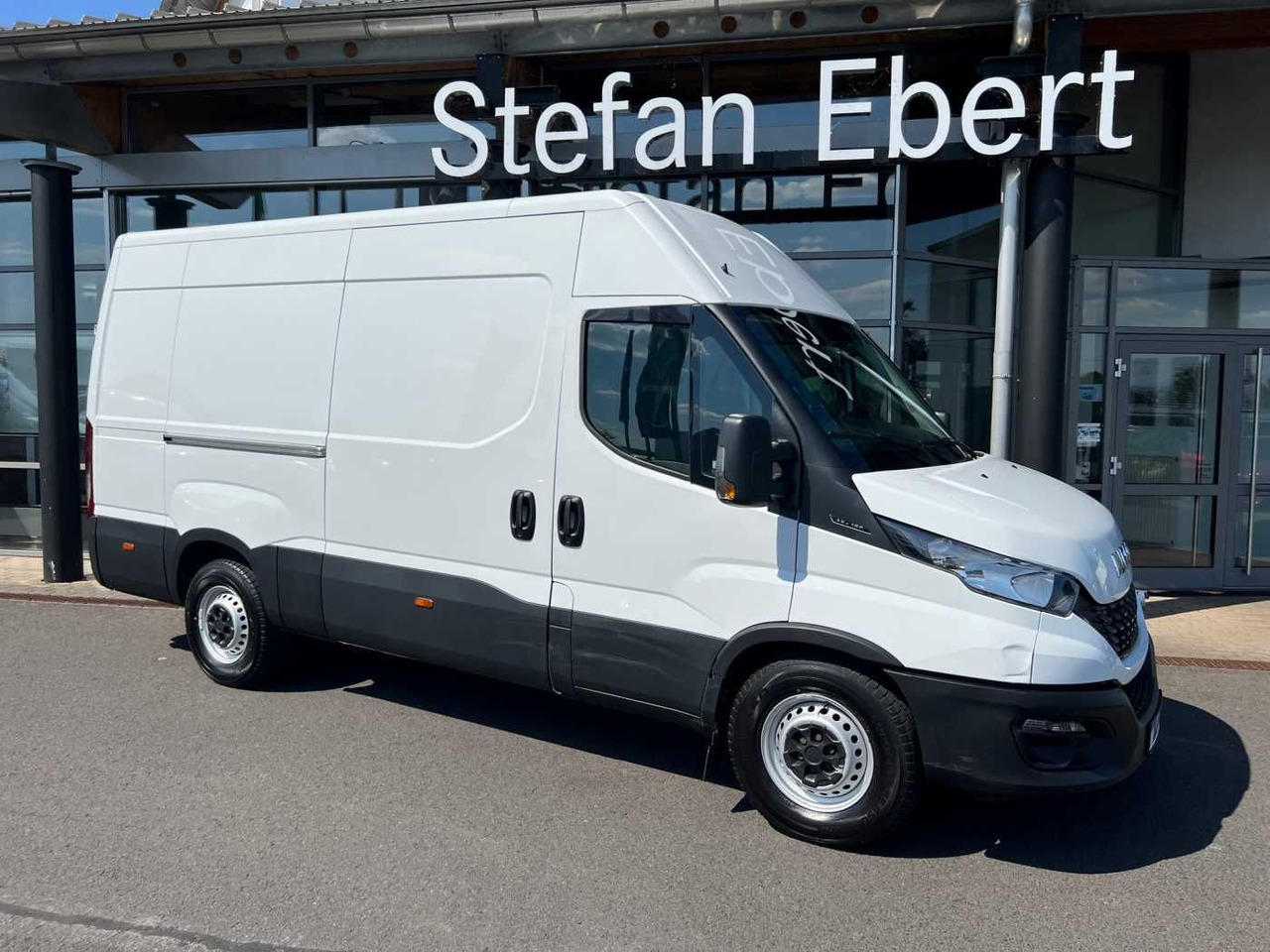 Iveco Daily 35 S 16 V *Klima*3.520mm* - Цельнометаллический фургон: фото 1 Iveco Daily 35 S 16 V *Klima*3.520mm* - Цельнометаллический фургон: фото 1