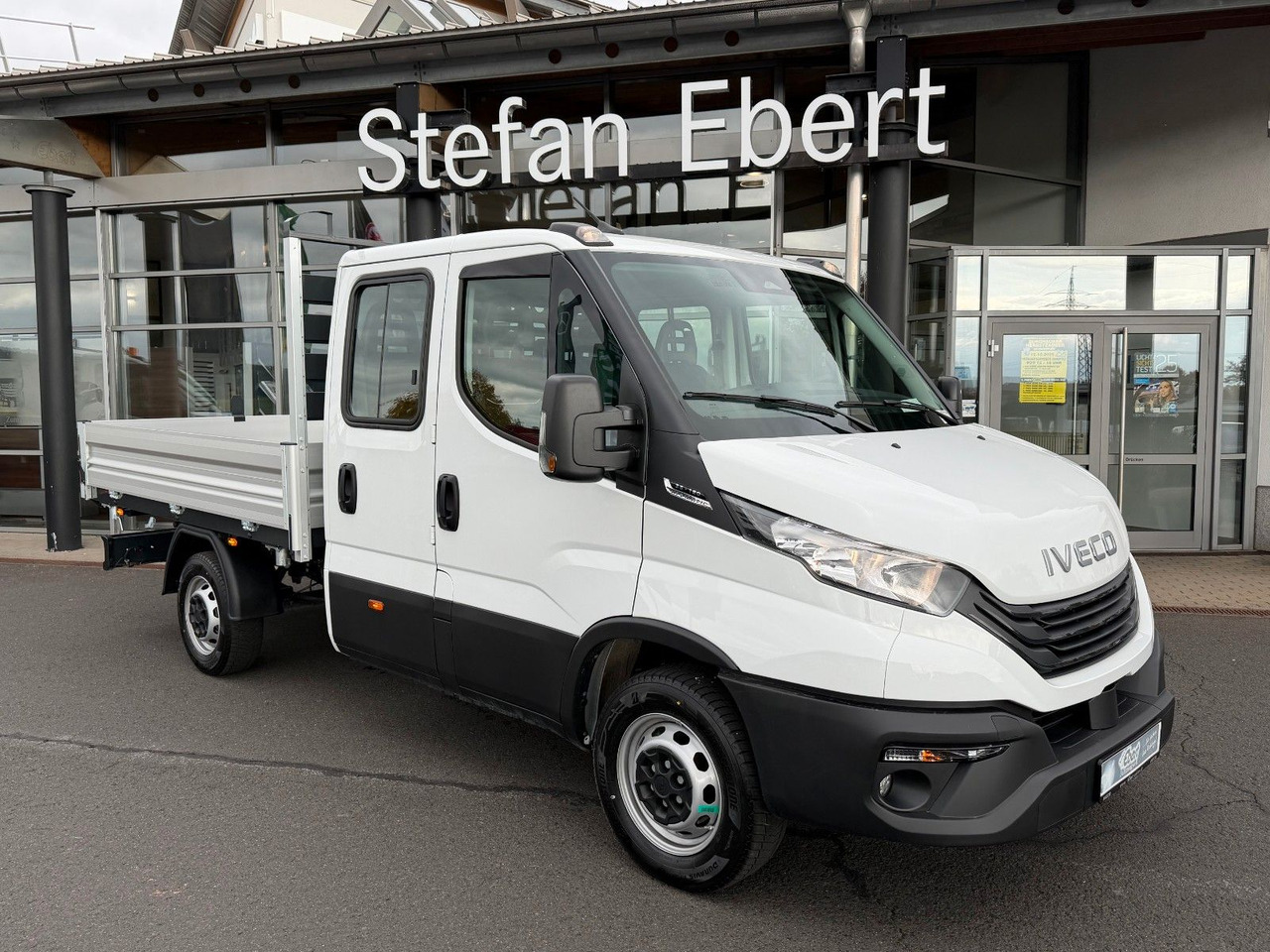 Iveco Daily 35S16 A8 *R.3450mm*Automatik*AHK*7-Sitze* - Малотоннажный самосвал, Грузопассажирский фургон: фото 1 Iveco Daily 35S16 A8 *R.3450mm*Automatik*AHK*7-Sitze* - Малотоннажный самосвал, Грузопассажирский фургон: фото 1