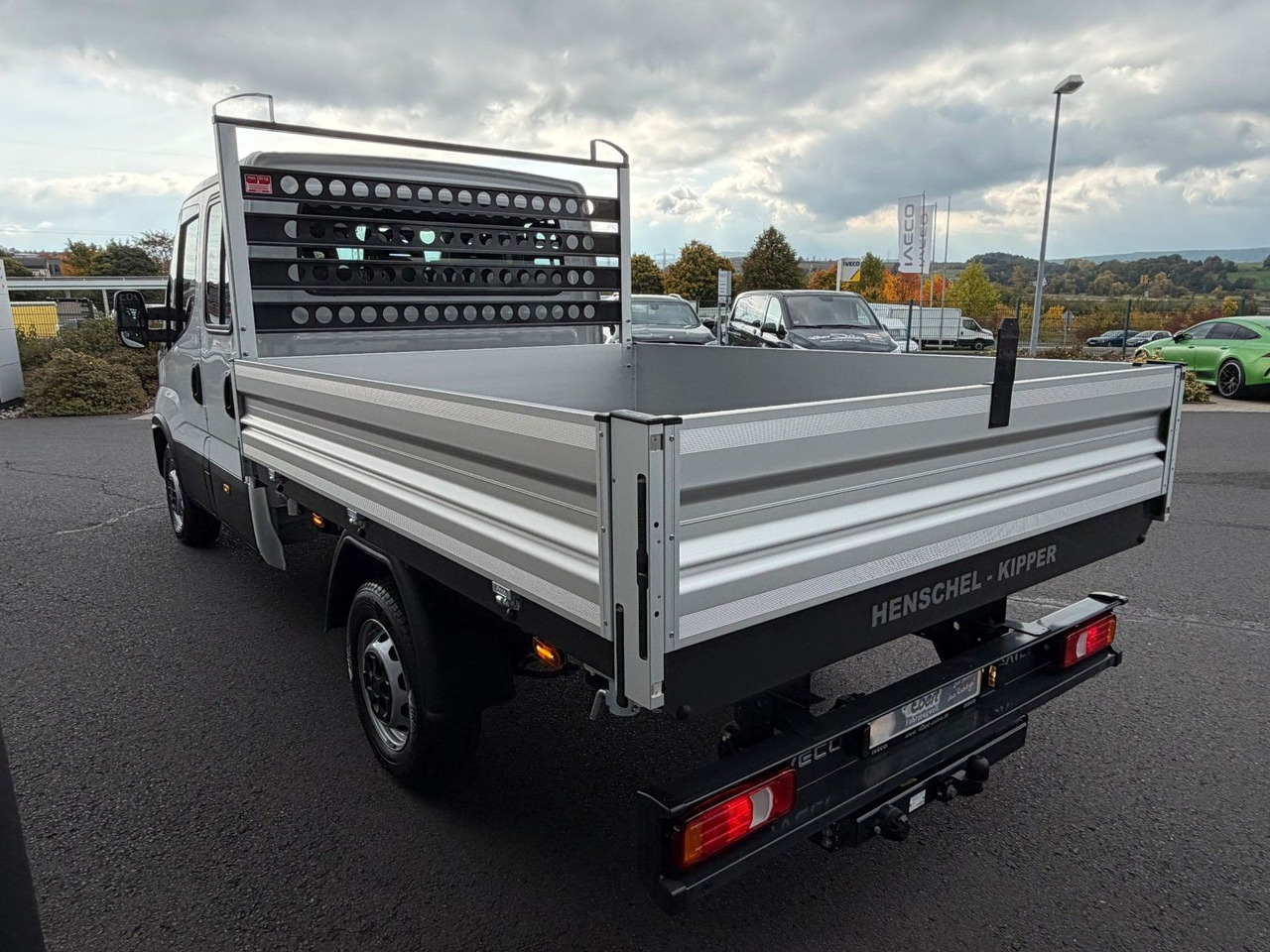 Iveco Daily 35S16 A8 *R.3450mm*Automatik*AHK*7-Sitze* - Малотоннажный самосвал, Грузопассажирский фургон: фото 4 Iveco Daily 35S16 A8 *R.3450mm*Automatik*AHK*7-Sitze* - Малотоннажный самосвал, Грузопассажирский фургон: фото 4