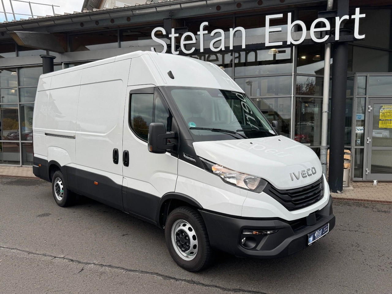 Iveco Daily 35S16 A8 *R3.520mm*Automatik*AHK*ACC* - Цельнометаллический фургон: фото 1 Iveco Daily 35S16 A8 *R3.520mm*Automatik*AHK*ACC* - Цельнометаллический фургон: фото 1