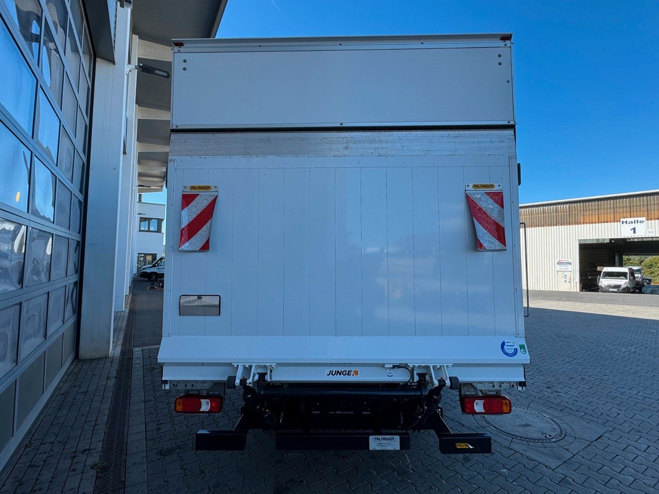 Iveco Daily 70C18 A8 *Koffer*LBW*Automatik* - Фургон с закрытым кузовом: фото 5 Iveco Daily 70C18 A8 *Koffer*LBW*Automatik* - Фургон с закрытым кузовом: фото 5