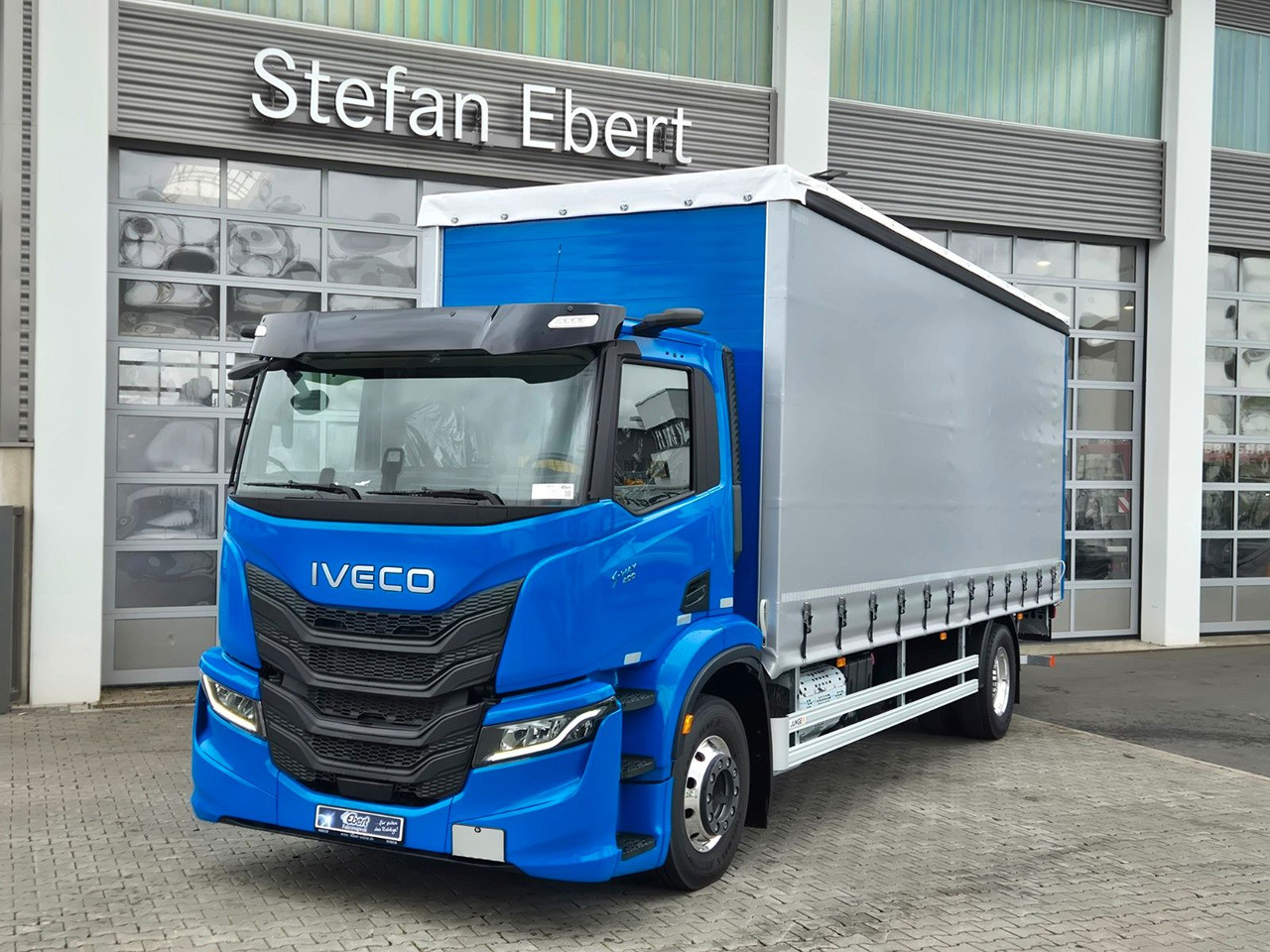 Iveco S-Way AD190S40/P Curtainsider *MirrorCam*LBW* - Тентованный грузовик: фото 2 Iveco S-Way AD190S40/P Curtainsider *MirrorCam*LBW* - Тентованный грузовик: фото 2