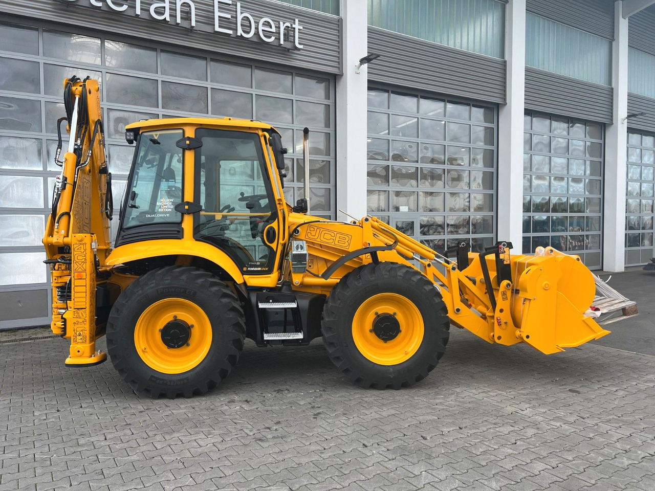 JCB 4CX / Klappschaufel / Dual Drive / Sonderedition - Экскаватор-погрузчик: фото 2 JCB 4CX / Klappschaufel / Dual Drive / Sonderedition - Экскаватор-погрузчик: фото 2