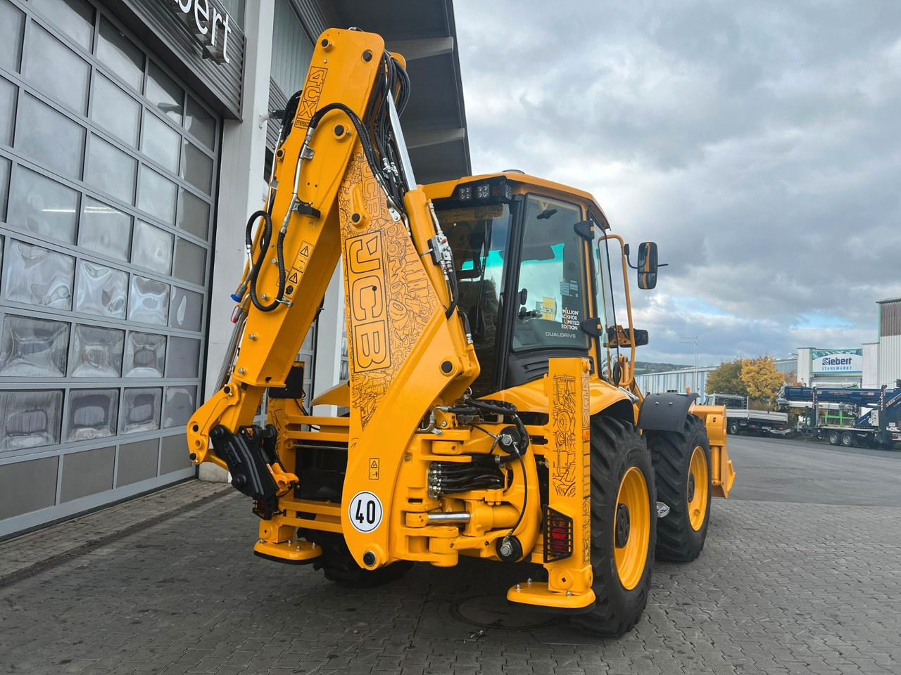 JCB 4CX / Klappschaufel / Dual Drive / Sonderedition - Экскаватор-погрузчик: фото 4 JCB 4CX / Klappschaufel / Dual Drive / Sonderedition - Экскаватор-погрузчик: фото 4