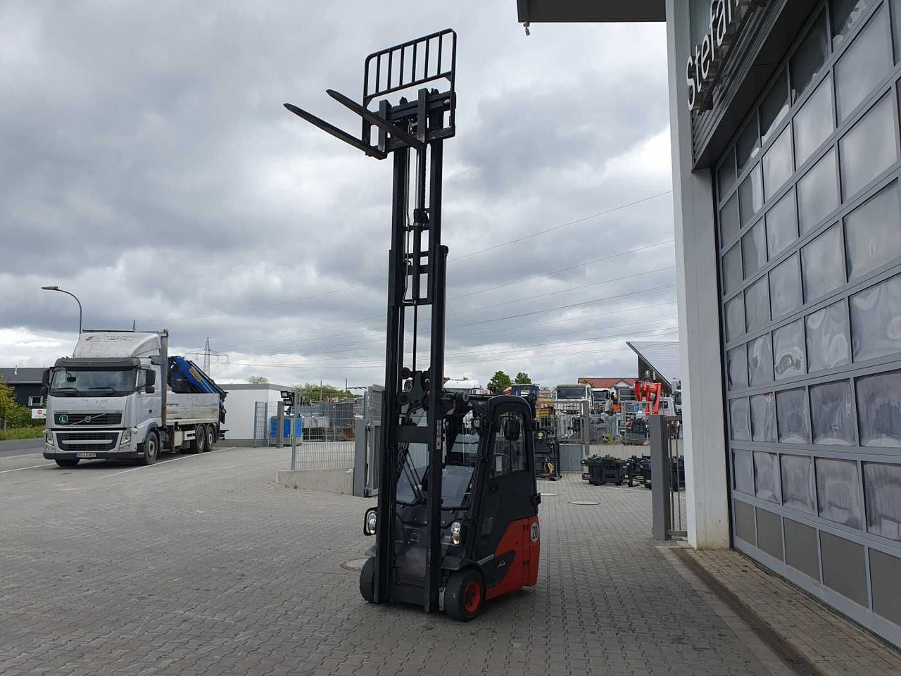 Linde E14 - 02 / Triplex: 4.00m! / SS / nur 1.777h! в лизинг Linde E14 - 02 / Triplex: 4.00m! / SS / nur 1.777h!: фото 9 Linde E14 - 02 / Triplex: 4.00m! / SS / nur 1.777h! в лизинг Linde E14 - 02 / Triplex: 4.00m! / SS / nur 1.777h!: фото 9