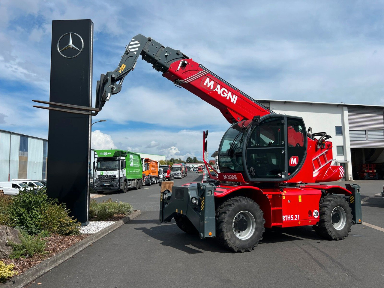 Magni RTH 5.21 Roto / Funk / Gabel / nur 462h - Телескопический погрузчик: фото 1 Magni RTH 5.21 Roto / Funk / Gabel / nur 462h - Телескопический погрузчик: фото 1