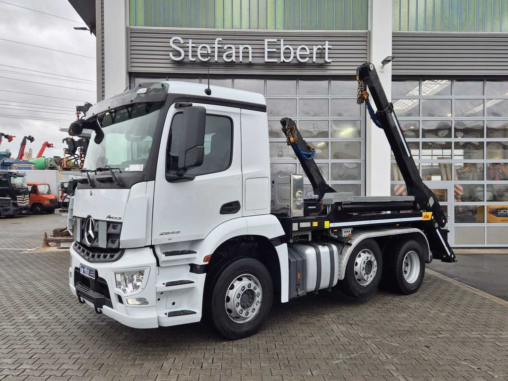 Mercedes-Benz Arocs 2543 L 6x2/4 Hiab TS 2018 TAZ Funk - Портальный бункеровоз: фото 3 Mercedes-Benz Arocs 2543 L 6x2/4 Hiab TS 2018 TAZ Funk - Портальный бункеровоз: фото 3