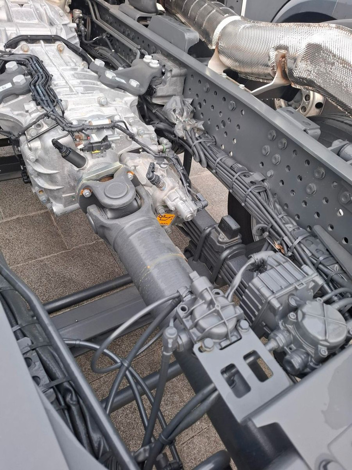Mercedes-Benz Arocs 4153 8x4 Fahrgestell - Грузовик-шасси: фото 5 Mercedes-Benz Arocs 4153 8x4 Fahrgestell - Грузовик-шасси: фото 5